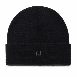 Gorro beanie modelo Nordic con pequeño bordado - negro