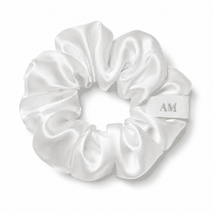 Scrunchie Satin mit personalisiertem Etikett - weiß