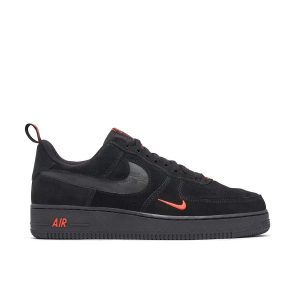 Schuhe Nike Air Force 1 ’07 LV8 Black Crimson Schwarz - DZ4514-001